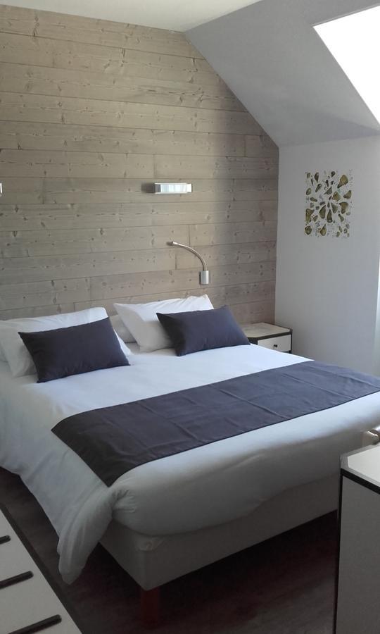 Logis Hotel "Ici M'Aime" Rouvray  Eksteriør billede