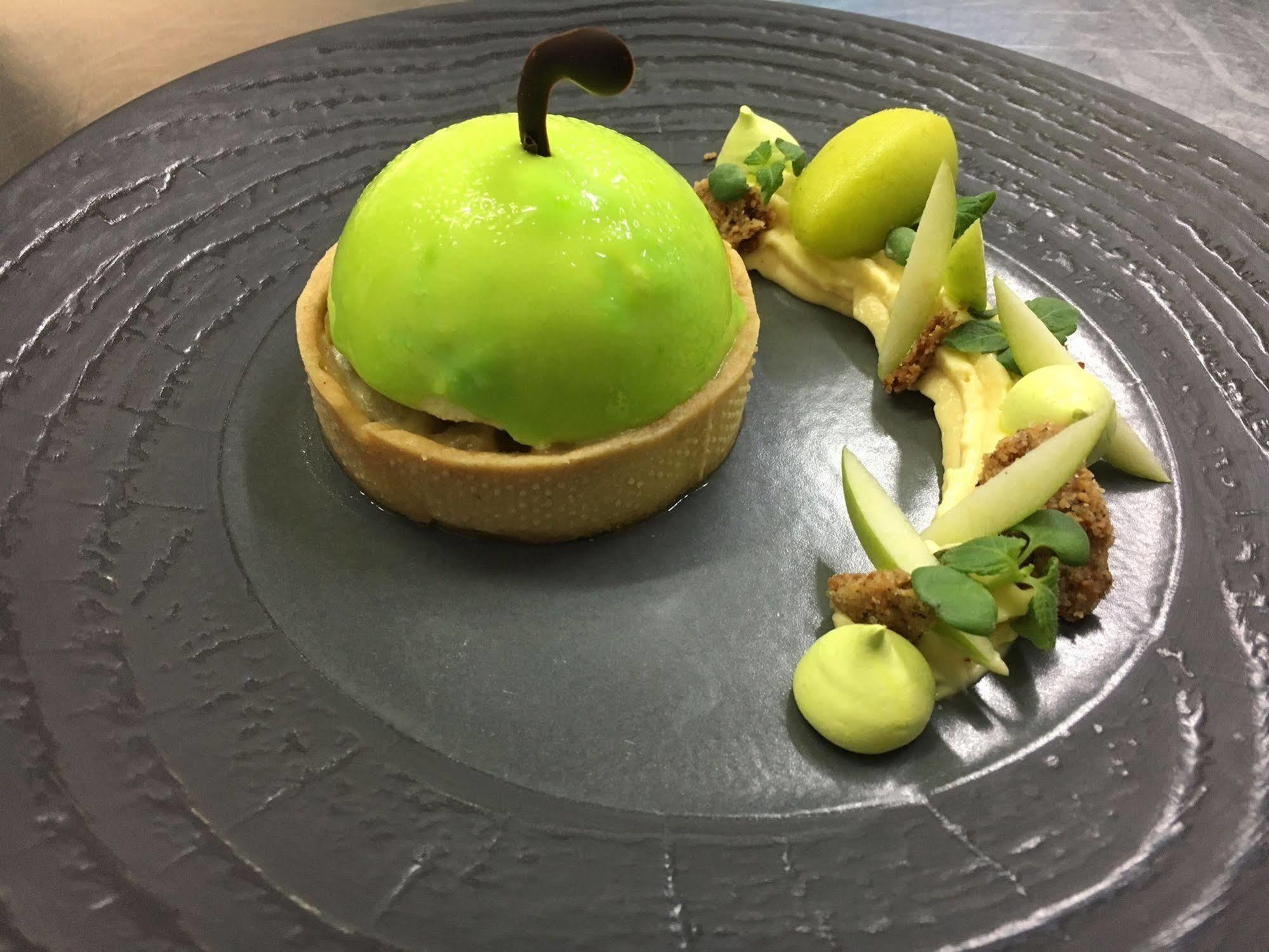 Logis Hotel "Ici M'Aime" Rouvray  Eksteriør billede